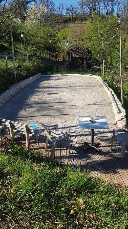 Maison Isolee Dans Les Vignes Et Les Bois Valady Luaran gambar